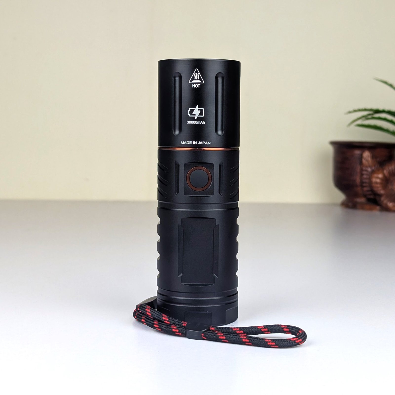 Rechargeable LED Flashlight with Telescopic Zoom & Power Bank Function - Image 7